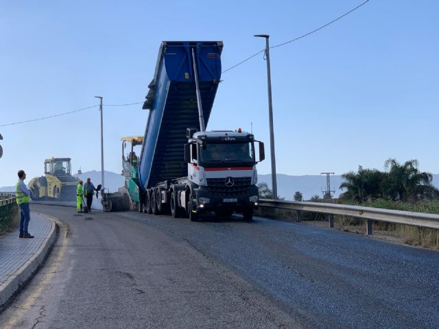 El Ayuntamiento de Murcia refuerza el firme en la calle Los Torres de La Arboleja para mejorar la seguridad vial - 3, Foto 3