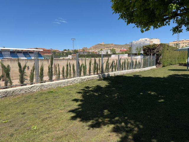 Finalizan las obras de reconstrucción del cerramiento perimetral de las piscinas municipales de verano - 4, Foto 4