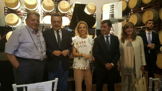 Agricultura destaca el importante valor medioambiental de las estaciones depuradoras de agua residuales en las bodegas de la Región - 2, Foto 2