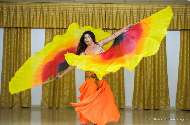 El Barrio Peral se viste de fiesta para celebrar su semana grande - 1, Foto 1