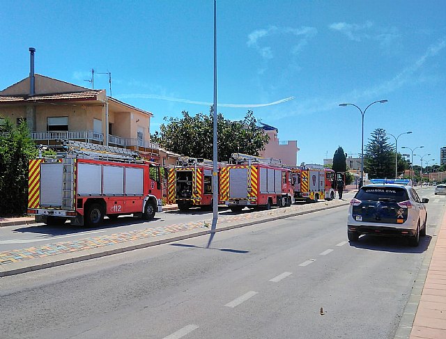 Incendio en una vivienda de Santiago de la Ribera - 1, Foto 1