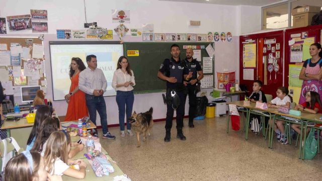 Jornadas educativas escolares para fomentar la tenencia responsable de animales y el bienestar animal - 1, Foto 1