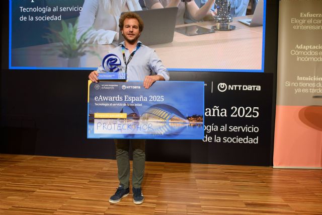 Una solución al trauma cerebral en el fútbol, que reduce en un 93% los impactos en la cabeza, gana los eAwards España 2025 - 2, Foto 2