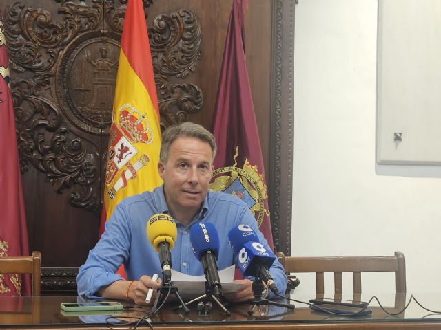 El alcalde de Lorca ratifica el apoyo del Ayuntamiento a los vecinos de Campillo y Torrecilla que piden la construcción de un viaducto en las obras del Ave - 2, Foto 2