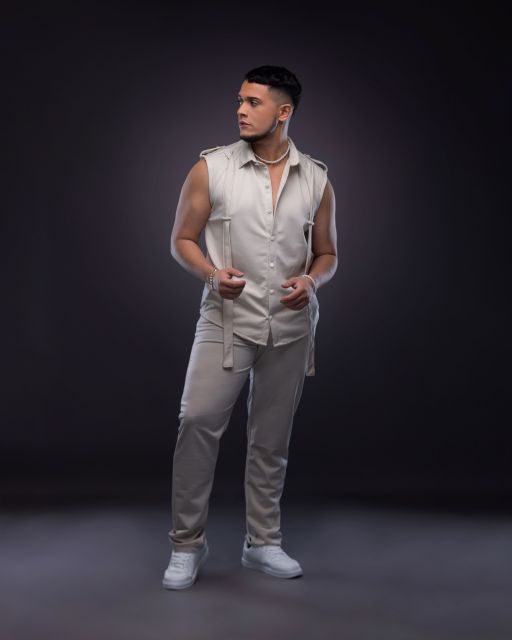 Johandy presenta “Pasan Las Horas” junto a DerekVinci - 4, Foto 4