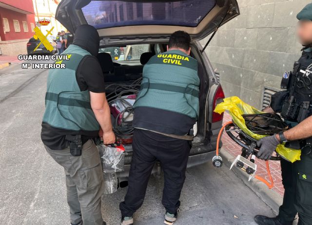 La Guardia Civil desmantela un grupo criminal dedicado a la comisión de delitos contra el patrimonio - 3, Foto 3