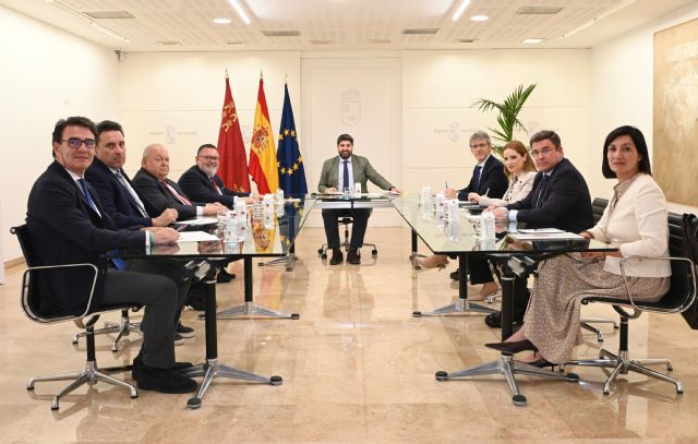L�pez Miras traslada al nuevo presidente de COEC su voluntad de colaboraci�n para impulsar el crecimiento de Cartagena