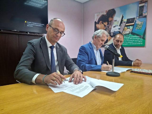 Educación renueva un convenio con la ONCE para la atención de 300 alumnos con discapacidad visual - 4, Foto 4