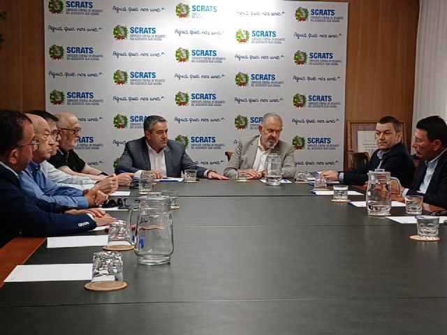El Gobierno regional denuncia que la CHS plantea un recorte de cerca del 40 por ciento del agua para regad�o en los pr�ximos a&ntilde;os