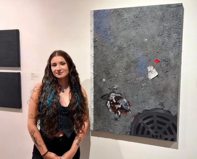 Ante un cuadro de Ana Hernández - 2, Foto 2
