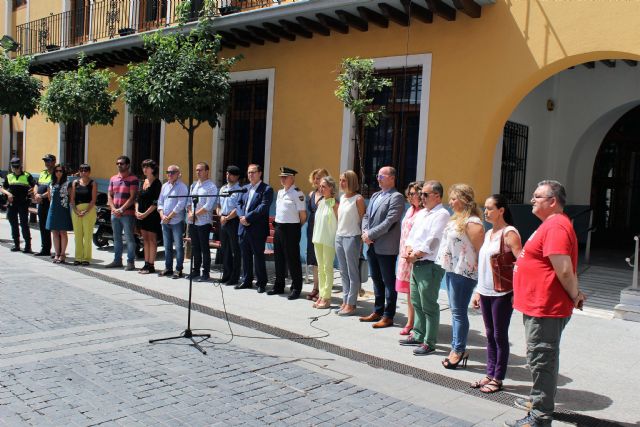 Alcantarilla junto a otros ayuntamientos de España, rinde un recuerdo a Miguel Ángel Blanco y a las víctimas de violencia terrorista - 3, Foto 3