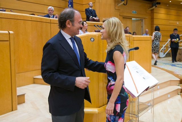 El alcalde asiste a la toma de posesión de la nueva senadora, la alcantarillera Nuria Guijarro - 4, Foto 4