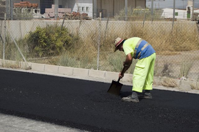 Comienzan las obras de renovación integral del asfaltado de la avenida del Trabajo - 2, Foto 2