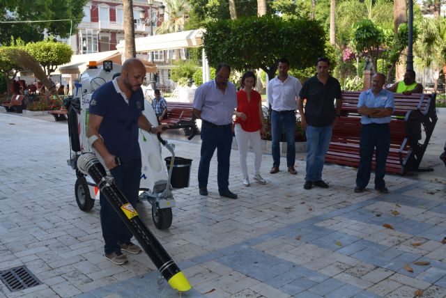 El Ayuntamiento prosigue con las pruebas de maquinaria de limpieza viaria encaminadas a renovar toda la flota actual - 1, Foto 1