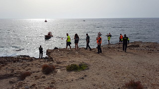 Encuentran el cuerpo sin vida del joven que desapareció ayer mientras se bañaba en Águilas - 1, Foto 1