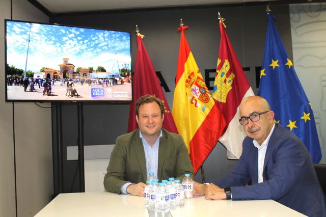 Aquadeus vuelve a patrocinar la Feria de Albacete tras dos aos de parn, Foto 1