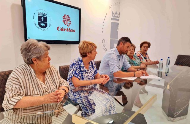 El Ayuntamiento de Caravaca destina una ayuda de 21.000 euros para colaborar con los programas de atención social y laboral de Cáritas - 1, Foto 1