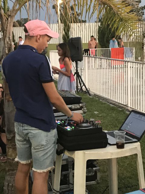 'Nogalte Cultural' celebró el Día de la Juventud ampliando el horario de piscinas - 1, Foto 1