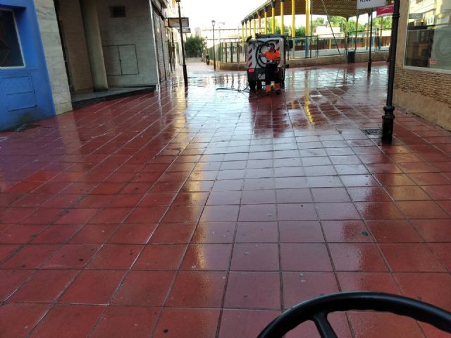 El Ayuntamiento de Molina de Segura incrementa las tareas de limpieza y desinfección de las zonas del municipio más sensibles y de máxima afluencia - 1, Foto 1