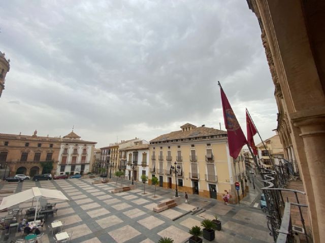 La fuerte intrusión de aire sahariano provocó que, este miércoles, se superara el valor límite diario de partículas PM10 con una media de 63 µg/m3 activándose el Nivel 1 (Preventivo) - 1, Foto 1