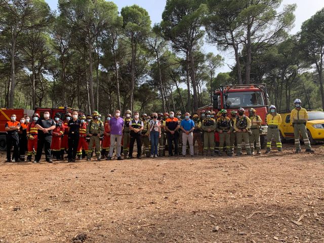 Efectivos del Plan Infomur y de la UME se ejercitan en la lucha contra incendios forestales en Sierra Espuña, Foto 2