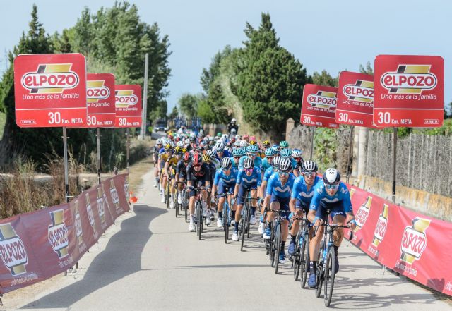 El Pozo Alimentacin acoge una salida de etapa de La Vuelta 22, Foto 1