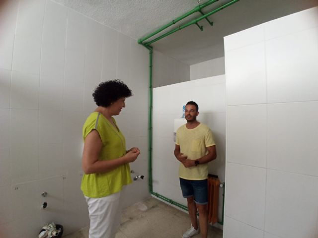 El Ayuntamiento remodela los aseos del CEIP Asunción Jordán de Puerto Lumbreras - 1, Foto 1