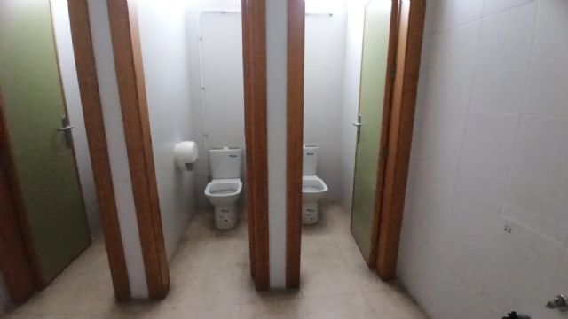 El Ayuntamiento remodela los aseos del CEIP Asunción Jordán de Puerto Lumbreras - 3, Foto 3