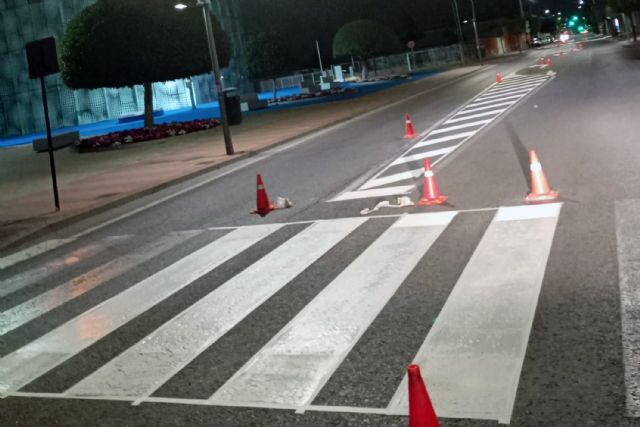 Comienza el repintado de la señalización horizontal en varias zonas del municipio - 1, Foto 1