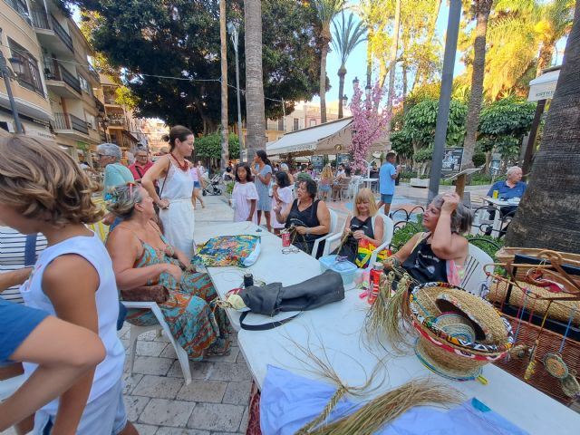La plaza de España acoge la Fiesta del Esparto - 1, Foto 1
