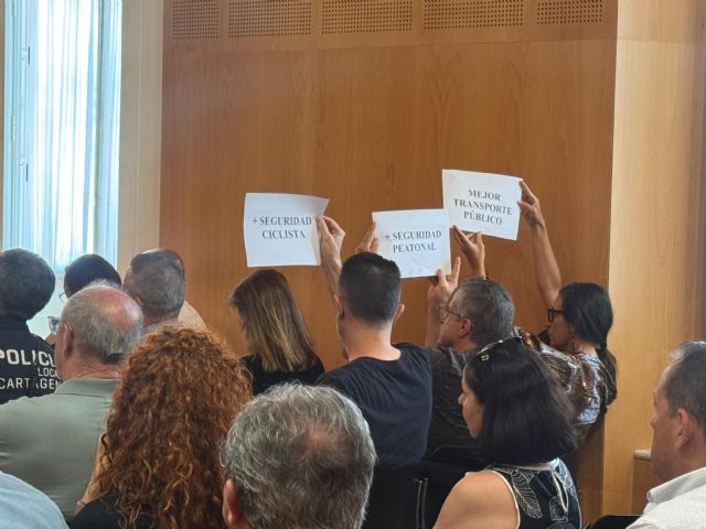 Colectivos de movilidad critican la falta de planificación y ejecución real de los planes municipales en Cartagena - 1, Foto 1