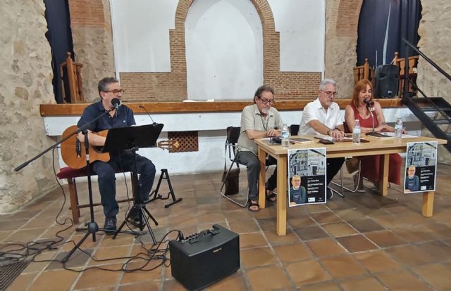 'Entre silencio y silencio' de Jesús Sánchez Rivas es el refugio de la palabra contra el naufragio del mundo - 2, Foto 2