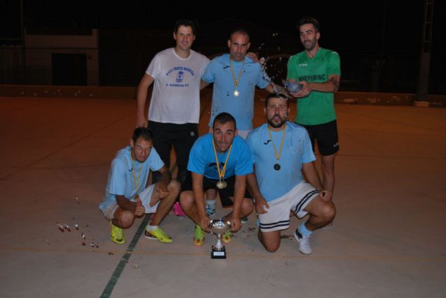 El equipo local Marivending gana el IV Torneo de Fútbol Sala AVV La Aljorra - 3, Foto 3