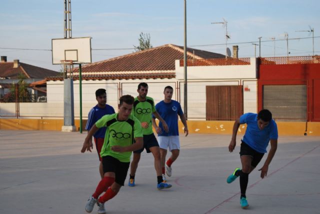 El equipo local Marivending gana el IV Torneo de Fútbol Sala AVV La Aljorra - 4, Foto 4