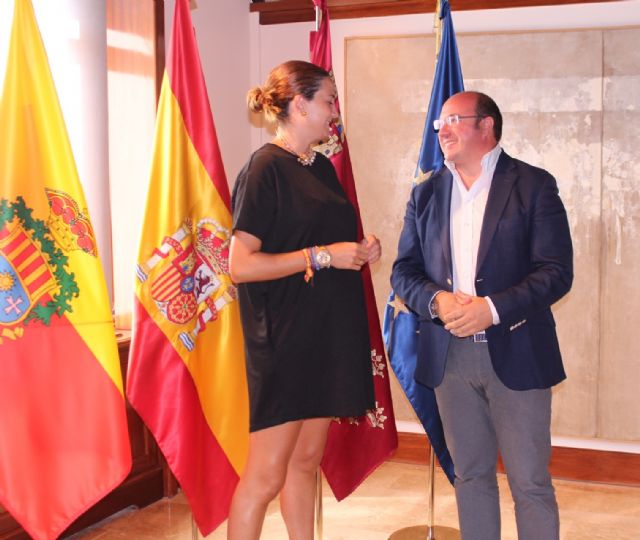 El presidente de la Comunidad se reúne con la alcaldesa de Archena - 2, Foto 2