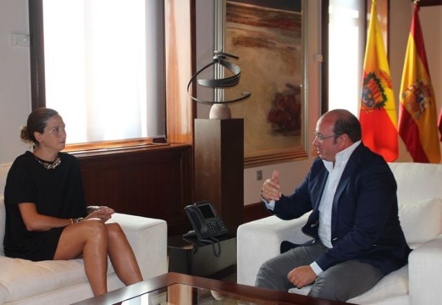 El nuevo puente sobre el Segura estará concluído antes de que finalice esta legislatura, según le ha asegurado el Presidente a la Alcaldesa - 1, Foto 1