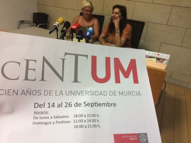 La nueva extensión permanente de la Universidad de Murcia arranca su actividad en Totana con una charla y la exposición Centum sobre los cien años de esta institución docente, Foto 1