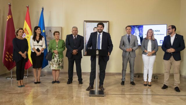 Fernando López Miras recibe al presidente del Paso Azul de Lorca y miembros de la junta directiva de esta cofradía - 2, Foto 2