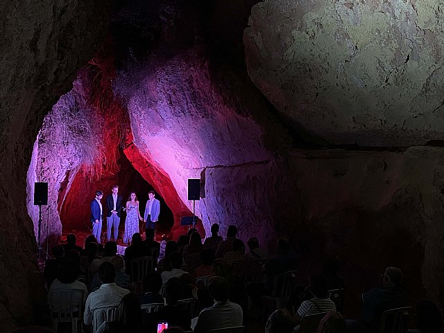 Cantoría ilumina el Estrecho de la Arboleja con música del renacimiento ibérico, Foto 1