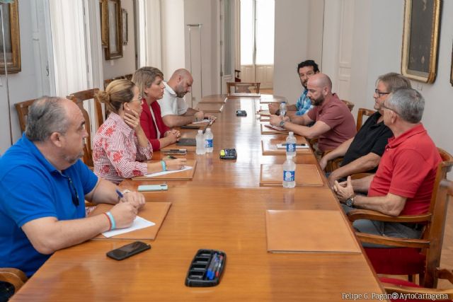 El Gobierno municipal apuesta por mantener el empleo en Lhicarsa - 1, Foto 1