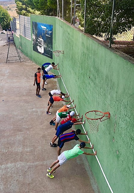 Arranca la escuela de tenis en el club de tenis Totana, Foto 2