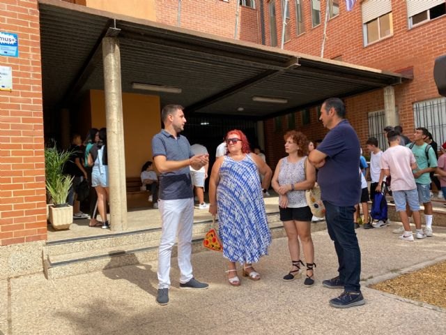 Los alumnos de ESO y Bachiller vuelven a las aulas - 1, Foto 1