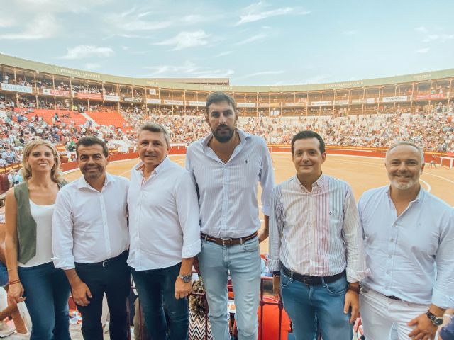 Alba Franco, Rubén M. Alpañez, Pascual Salvador, José Ángel Antelo, José Manuel Pancorbo y José Mariano Orenes, Foto 1