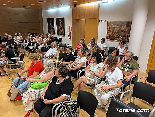 El Pleno acuerda resolver el contrato del Servicio de Limpieza de Interiores en centros e instalaciones municipales, Foto 5