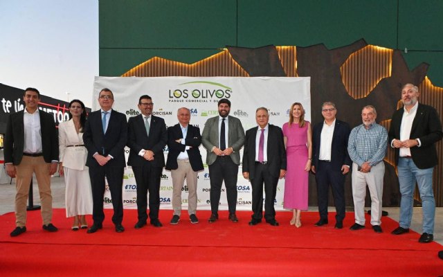 Cieza se consolida en el siglo XXI con la apertura del Parque Comercial y de Ocio Los Olivos - 1, Foto 1