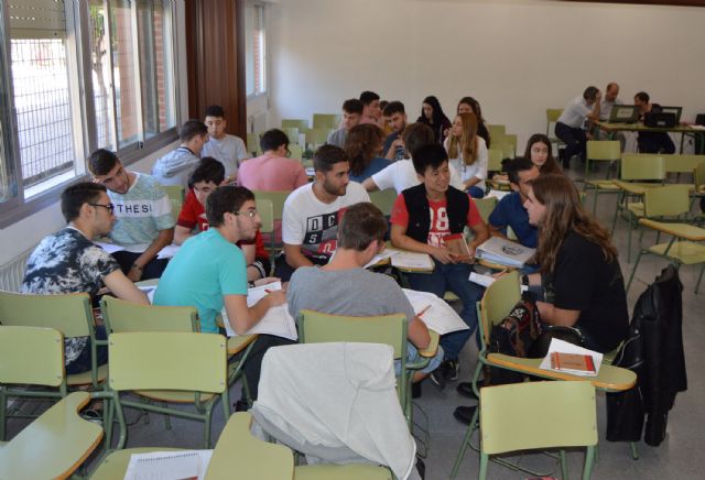 Los alumnos del IES Salvador Sandoval aprenden a montar un negocio online - 2, Foto 2