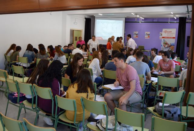 Los alumnos del IES Salvador Sandoval aprenden a montar un negocio online - 3, Foto 3