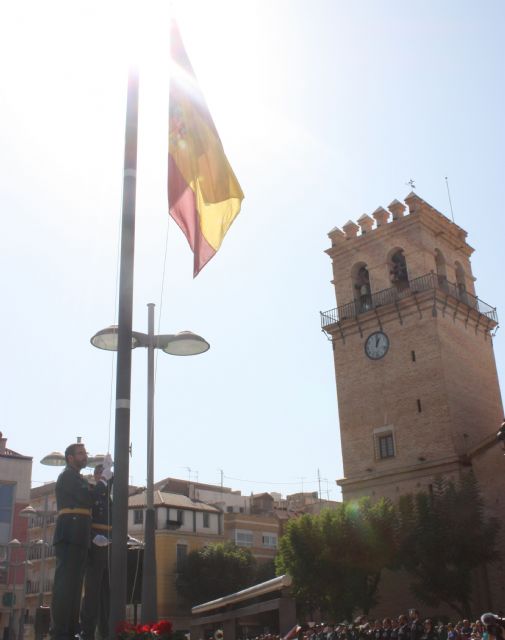 Totana homenajea a la bandera de España y a los Cuerpos y Fuerzas de Seguridad del Estado en el Día de la Fiesta Nacional, festividad del Pilar