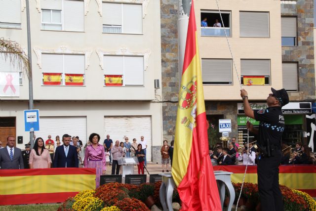 Puerto Lumbreras celebra la Fiesta Nacional de España con el izado de bandera y una misa en honor a la Virgen del Pilar - 1, Foto 1