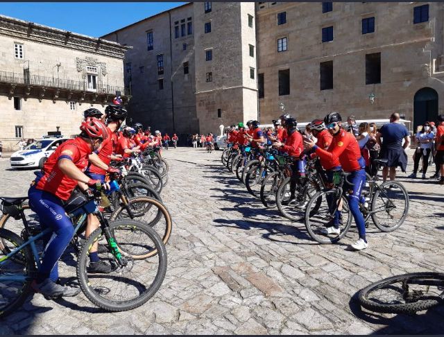 Los bomberos de Mi Camino Solidario Non Stop llegan a Santiago de Compostela - 2, Foto 2